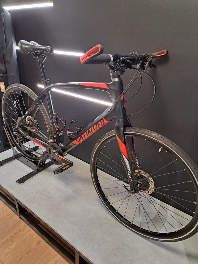 Specialized Sirrus carbon €800 - Afbeelding 2